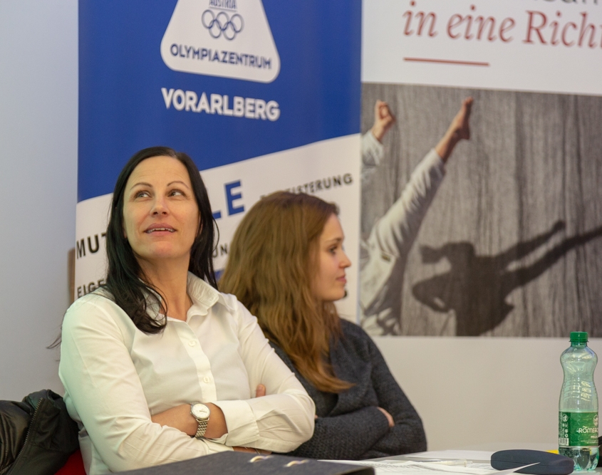 KARATE VORARLBERG Generalversammlung 2019 Olympiazentrum Vorarlberg Bernadette Kleinfercher Julia Gantner