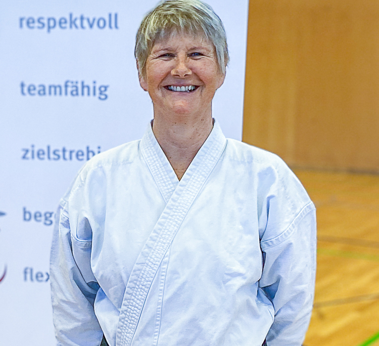 Instruktorausbildung BSPA Innsbruck KARATE VORARLBERG Oktober 2021 Ingrid Burtscher