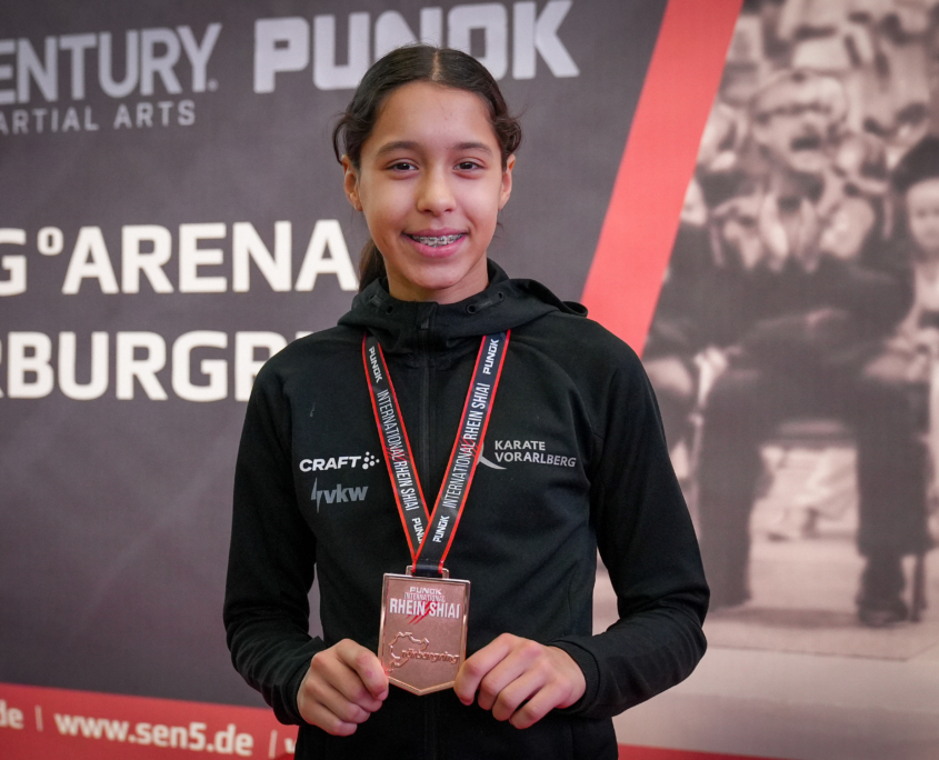 260110_KV Rhein Shiai Nürburg Jänner 2026-30 Karate Vorarlberg Athleten beim Rhein Shiai 2026 in Aktion - Julian Spiegel gewinnt Silber, Nachwuchs überzeugt international