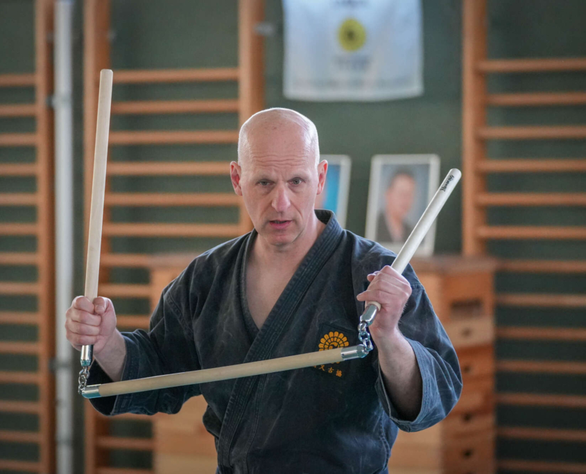 Kobudo in Vorarlberg: Erfolgreicher Lehrgang in Mäder mit internationaler Beteiligung