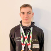 Felix Wagner gewinnt den Tatami Cup in Budapest und stärkt seine Position in der Qualifikation zur Karate Europameisterschaft 2026 in Frankfurt.