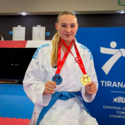 Hanna Devigili gewinnt Studenten EM Gold im Karate