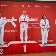 Hanna Devigili gewinnt Studenten EM Gold im Karate